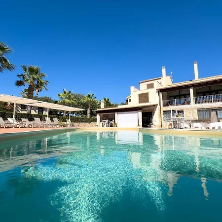 ヴィラ Egadi, With Swimming Pool And Tennis Court *